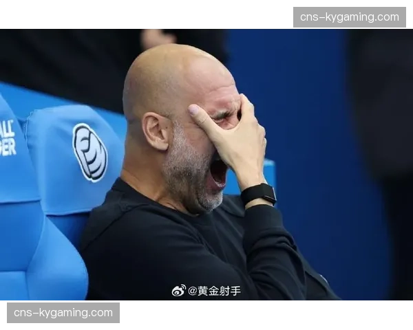 场边镜头:因扎吉与瓜迪奥拉激烈争论,第四官员介入调停 场边镜头:因扎吉与瓜迪奥拉激烈争论,第四官员介入调停