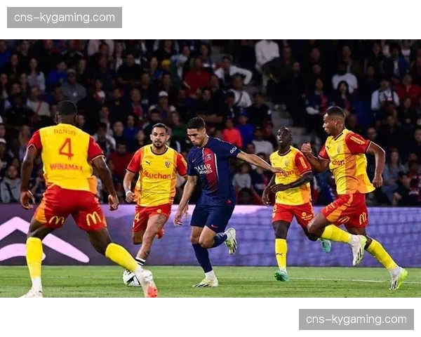 半场战报：巴黎圣日耳曼1-0暂时领先南特，阿森西奥远射破门