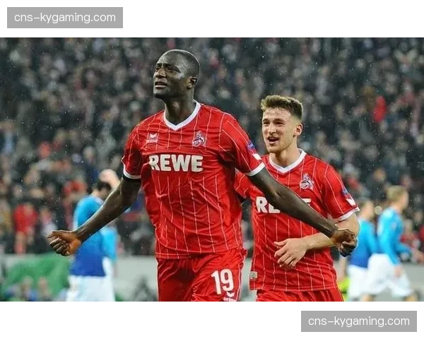 官方：斯图加特前锋吉拉西因腿筋伤势将缺席四周